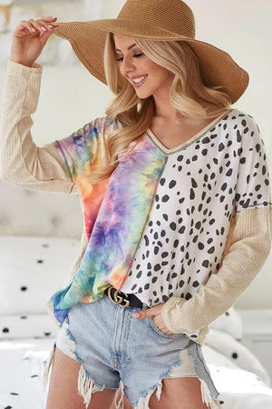 Coastal Print Block V-Neck Beach Top with Contrast Stitch