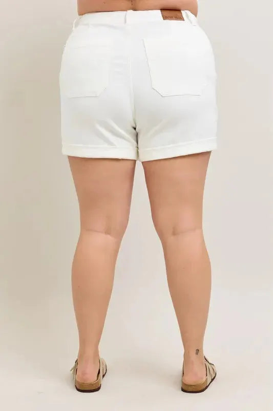 High-Waist Cuffed Denim Beach Shorts in White women outfit ideas