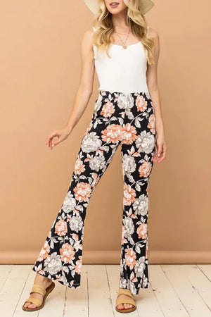 Sunset Flare Stretch Beach Pants in Classic Black women outfit ideas