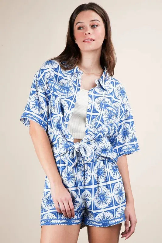 Tropical Print Beach Shirt and Shorts Set in Blue women outfit ideas