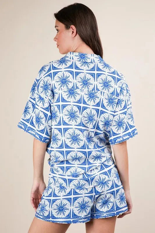 Tropical Print Beach Shirt and Shorts Set in Blue women outfit ideas