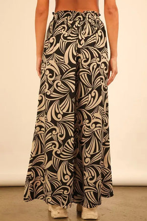 Breezy Printed Wide-Leg Beach Pants in Black women outfit ideas