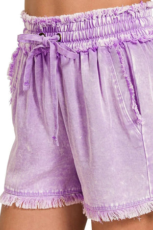 Relaxed Frayed Hem Beach Shorts in Washed Lavender women outfit ideas