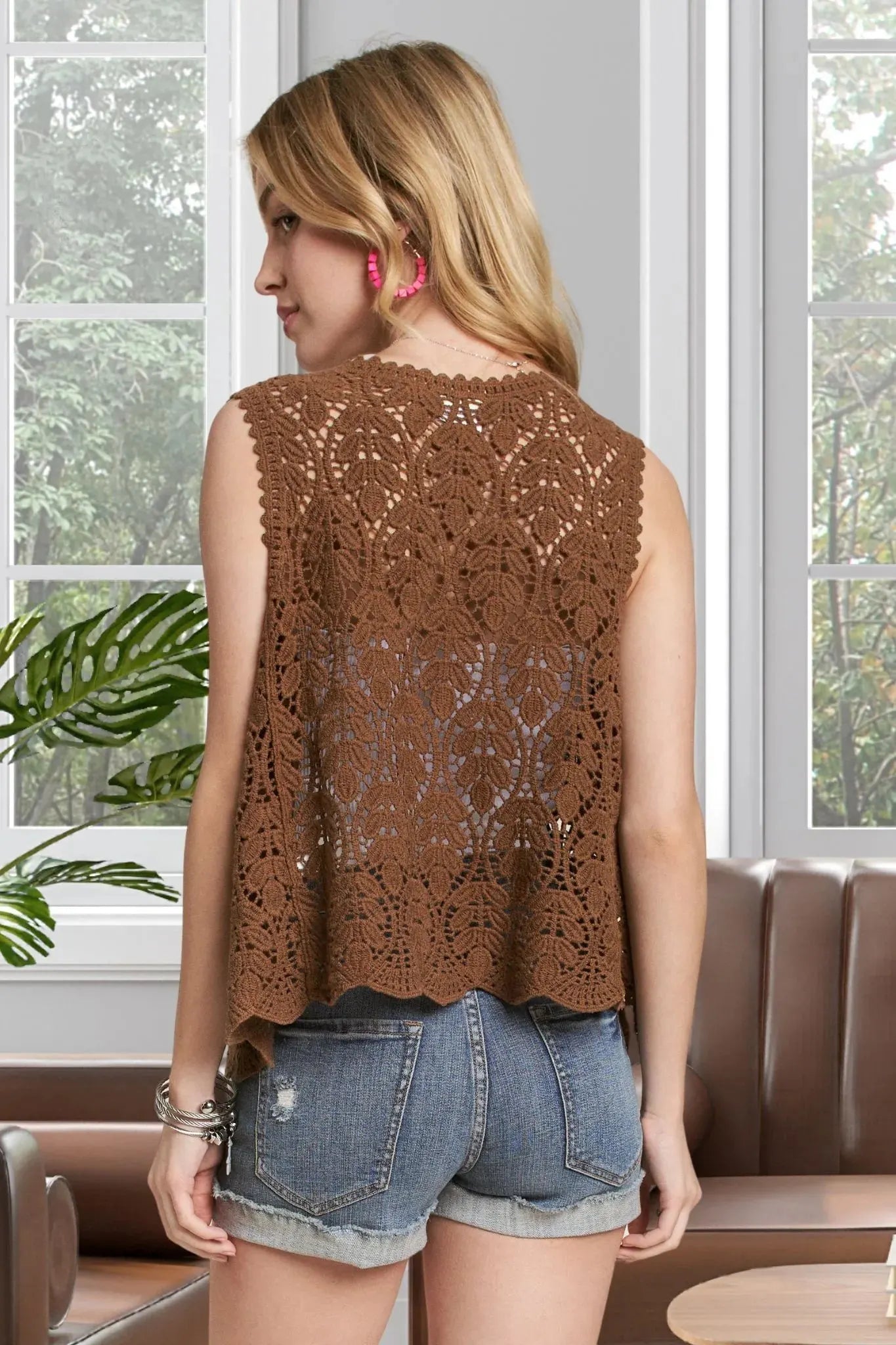 Scallop Hem Crochet Beach Vest in Mocha women outfit ideas