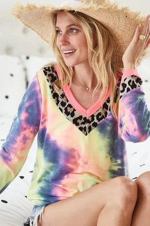 Sunset Terry Tie Dye V-Neck Beach Top women outfit ideas