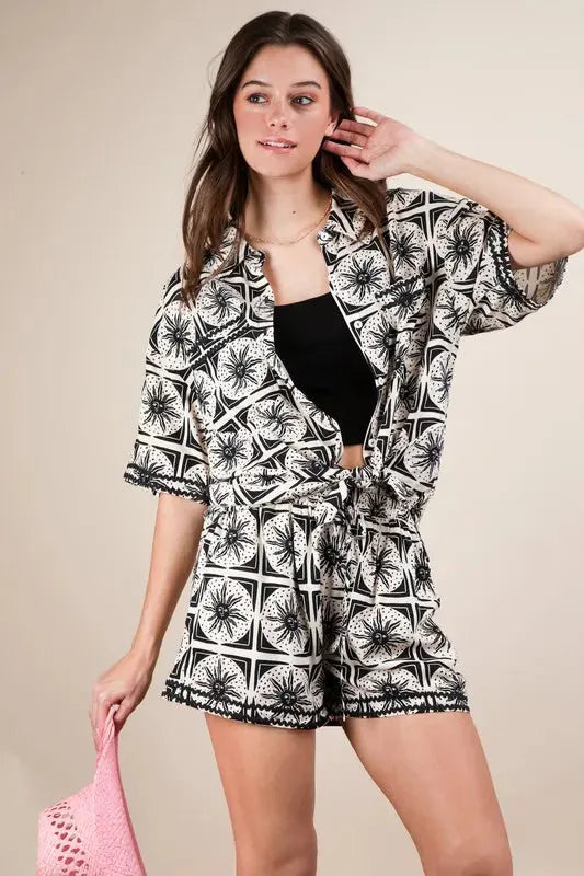 Tropical Print Plus Size Beach Shirt & Shorts Set women outfit ideas
