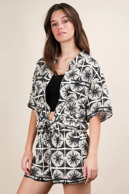 Tropical Print Plus Size Beach Shirt & Shorts Set women outfit ideas