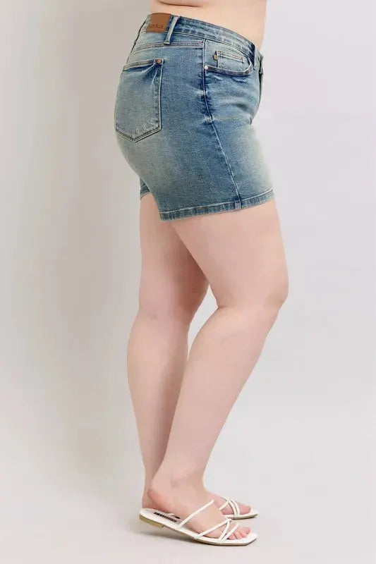 Vintage V-Front Beach Shorts in Medium Wash women outfit ideas